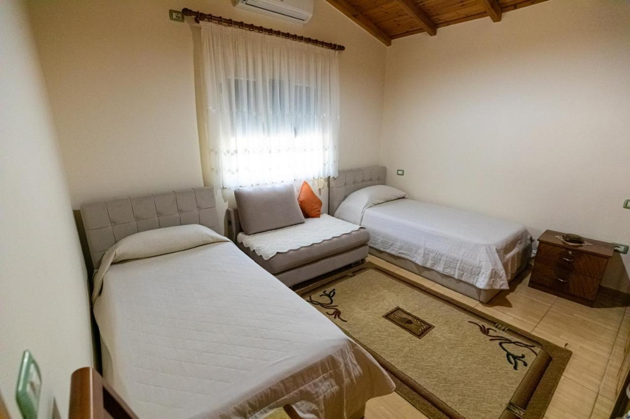 Vila Llano Vlore Exterior photo